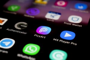 The Emergence of 6G and Its Impact on Social Media in 2026